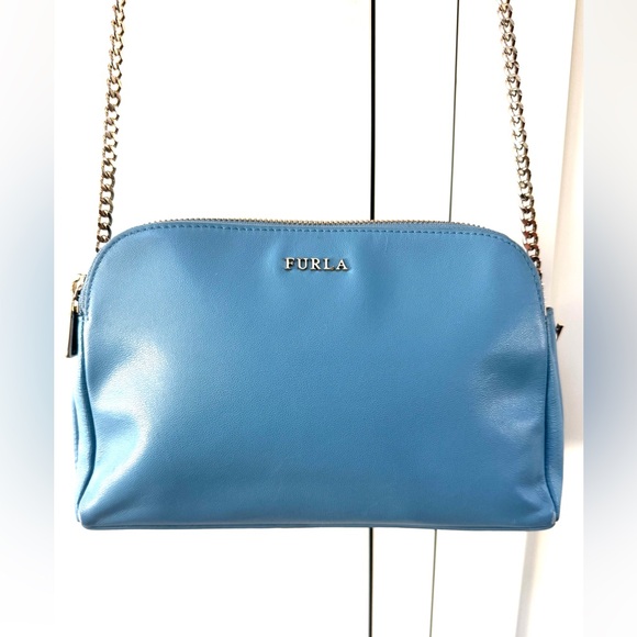 Furla Handbags - FURLA Blue Leather 2-Way Crossbody Clutch Champagne Chain Double Zip